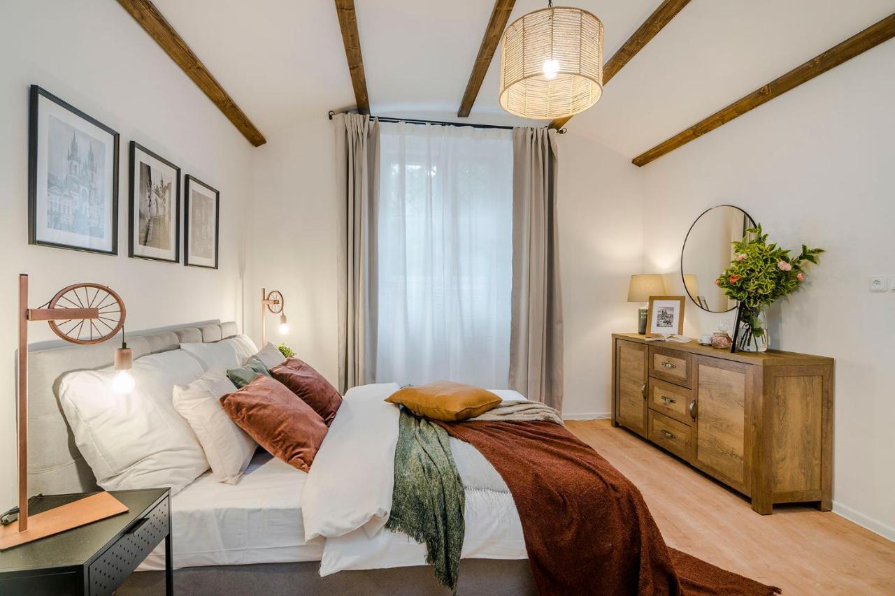 Apartment Florenc 1 By Michal&friends Prag